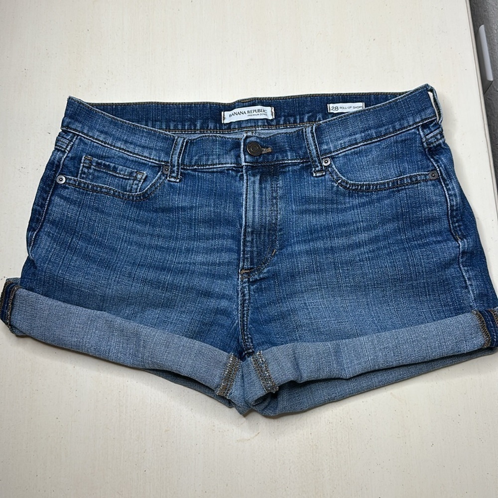 Banana Republic Premium Denim Blue Cotton Blend Stretch Roll Up‎ Shorts Size 28
